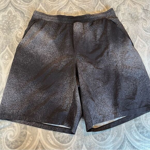 Lululemon T.H.E. Short *Linerless 11" - Picture 6 of 8